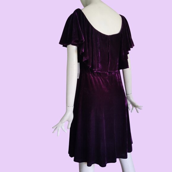 Unique Vintage Whimsy Goth Velvet V Neck Flutter Sleeve Overlay Bodice Dress 1X - Picture 4 of 15